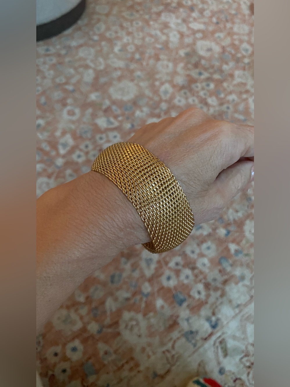 New golden mesh link bracelet . No clasps , bangle